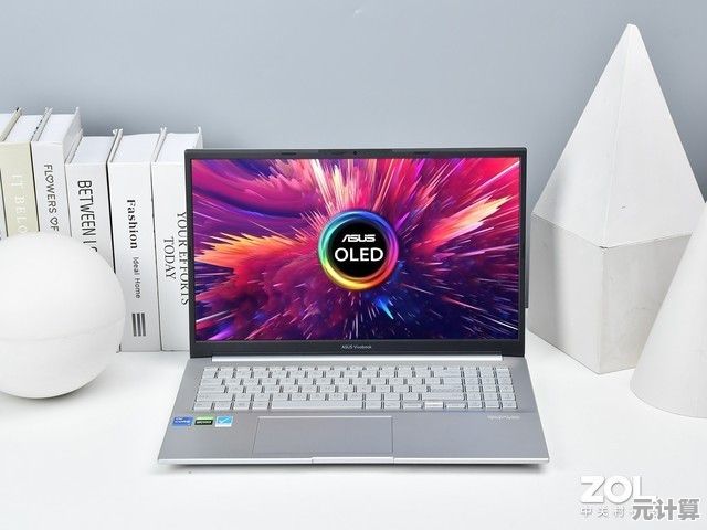 华硕K40重塑高效办公：轻薄机身与强劲性能完美结合