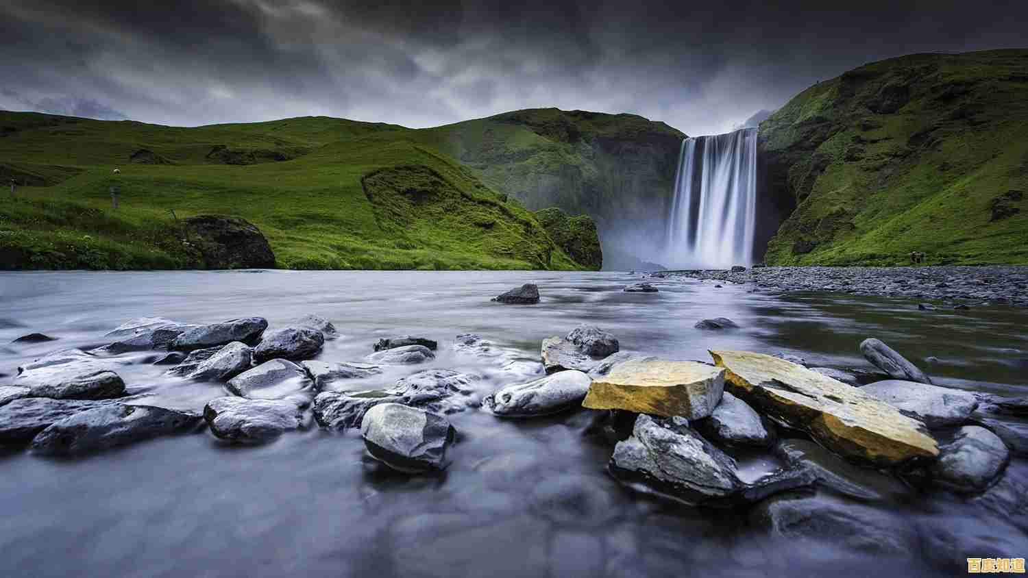 精选全球绝美风景壁纸，用绚丽色彩为你的工作与生活注入活力与灵感
