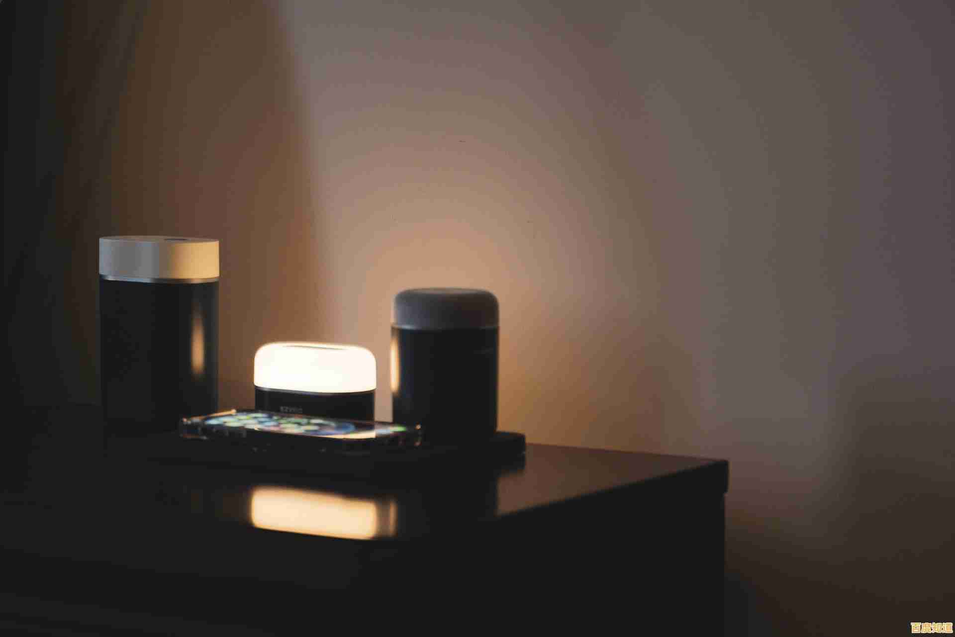 轻松学会桌面整理技巧:实用方法助你告别杂乱提升效率 轻松学会桌面整理技巧:实用方法助你告别杂乱提升效率