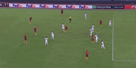 想体验极速漂移的快感?绝尘漂移》满足你的赛车梦想!