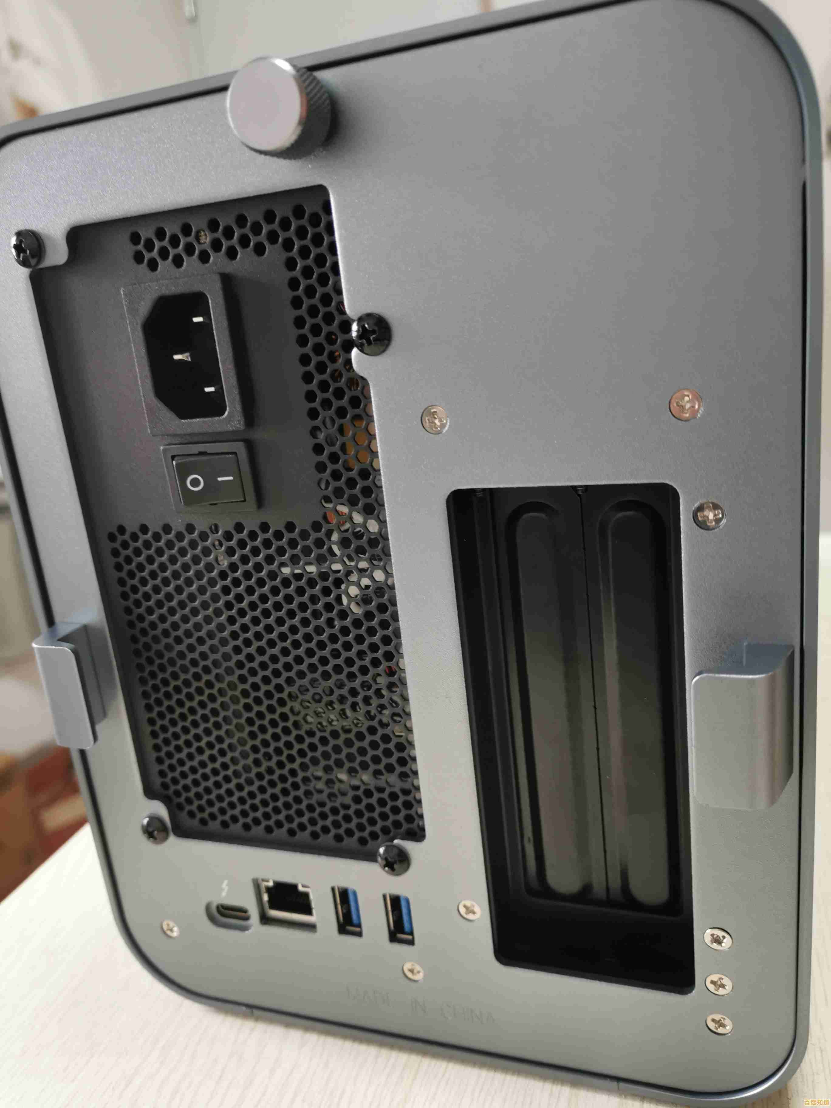 笔记本外接显卡:释放移动办公与娱乐潜能的创新解决方案